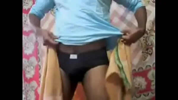 Kerala mallu guy wearing Kavi mundu toplam Videoyu izleyin