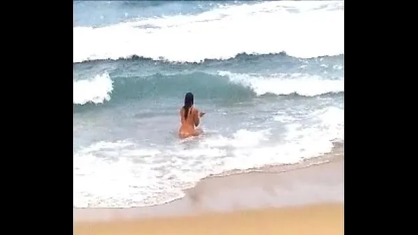 Tonton spying on nude beach jumlah Video