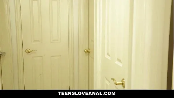 TeensLoveAnal - Horny (Holly Hendrix) Ass Fucked By Her Stepsisters BF toplam Videoyu izleyin