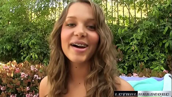 Összesen Teen Liza Rowe gets hardcore creampie big cock videó