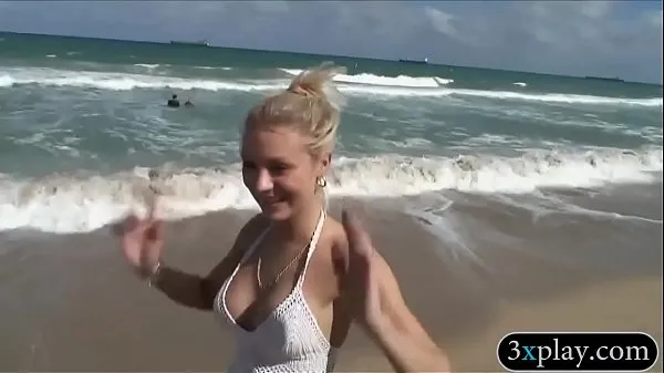 Obejrzyj łącznie Two sluts foursome in beach hotel room filmów