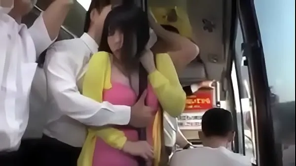 Xem tổng cộng on the bus in Japan Video