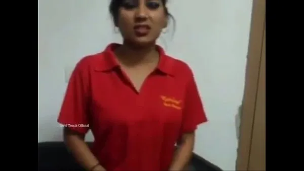 Se totalt sexy indian girl strips for money videoer