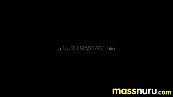 ชมวิดีโอทั้งหมด Japanese Masseuse Gives a Full Service Massage 7 รายการ