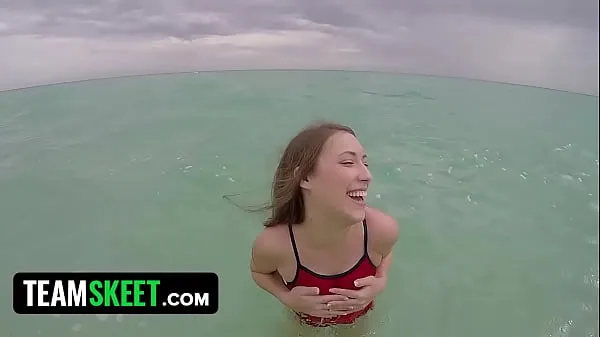 Real teen lifeguard fucks in pov for cum on tits and dollars toplam Videoyu izleyin