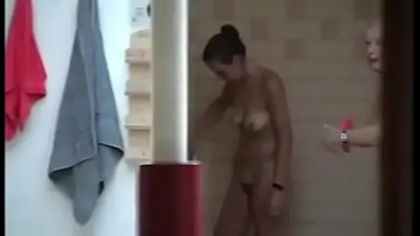Pozrite si celkovo sauna (3 videí