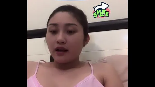 Bekijk in totaal Vietnam nipple live video's