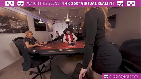 VR Bangers Busty babe is fucking hard in this agent VR porn parody कुल वीडियो देखें