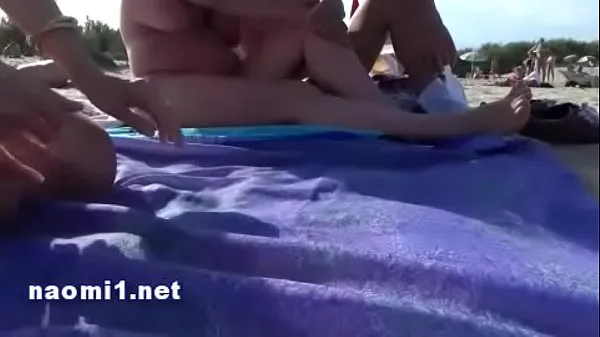 Bekijk in totaal public beach cap agde by naomi slut video's