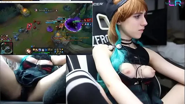 Watch Teen Playing League of Legends with an Ohmibod 2/2 total Videos