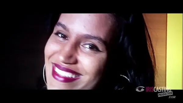 Titta på totalt beautiful West Indian pink aude in debutante casting videor