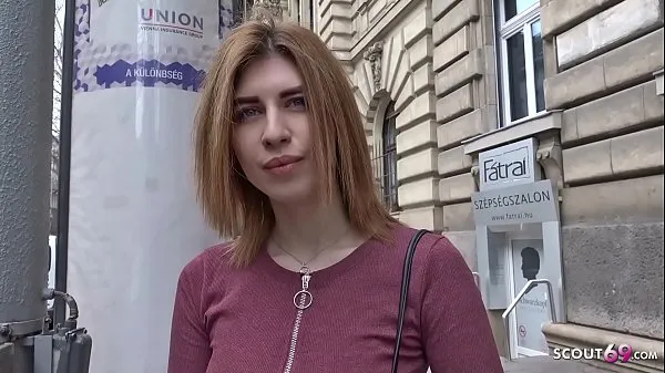 Titta på totalt GERMAN SCOUT - Ginger Teen Mia Talk to Fuck at Model Job videor