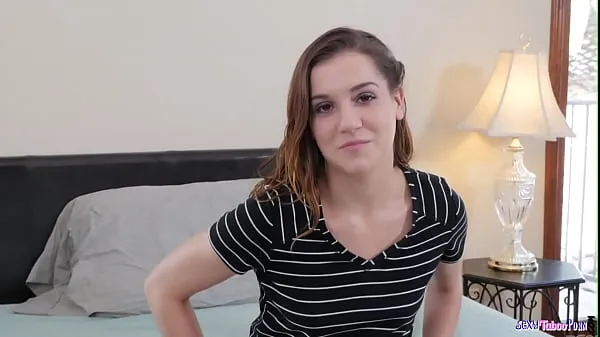 Interviewed pornstar shows her trimmed pussy toplam Videoyu izleyin