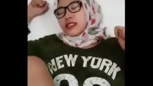 شاهد Malay Tudung Fuck & Facial إجمالي مقاطع الفيديو