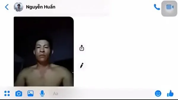 Watch Huan took a selfie total Videos