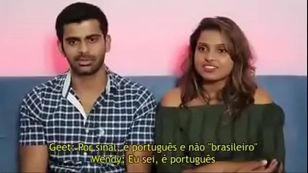 Se totalt Foreigners react to tacky music videoer