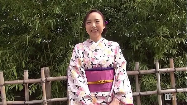 Bekijk in totaal Married Nadeshiko Training-Beautiful and Nasty- 1 video's