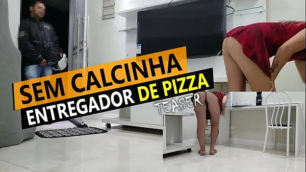 Watch Cristina Almeida receiving pizza delivery in mini skirt and without panties in quarantine total Videos