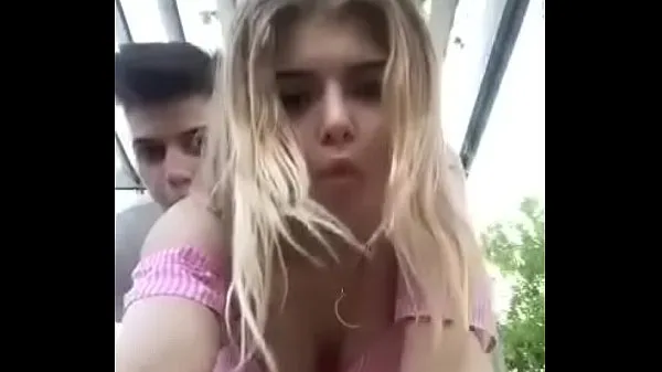 Bekijk in totaal Russian Couple Teasing On Periscope video's