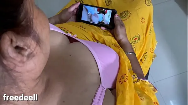 Obejrzyj łącznie Indian step sister watching blue film and Ready to Sex with filmów