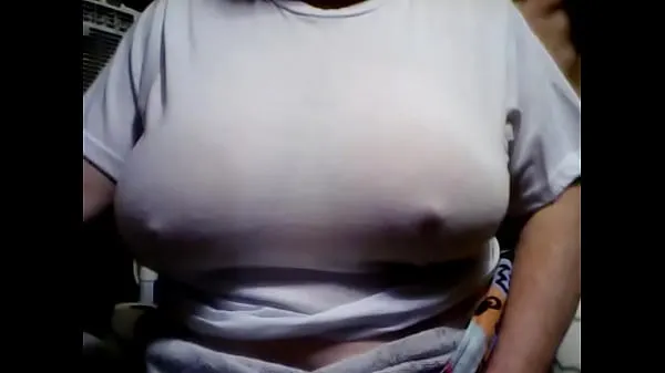 Pozrite si celkovo I love my wifes big tits videí