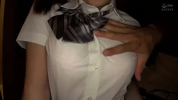 Přehrát celkem Naughty sex with a 18yo woman with huge breasts. Shake the boobs of the H cup greatly and have sex. Fingering squirting. A piston in a wet pussy. Japanese amateur teen porn videí