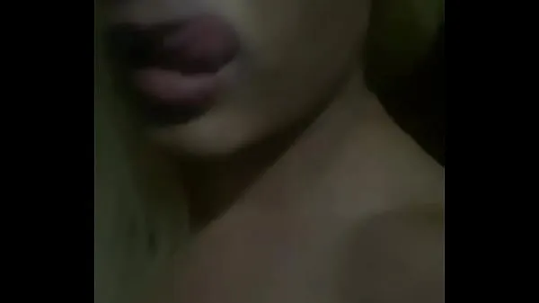 Sehen Sie sich insgesamt Omaina Duduva sexy Transen Videos an