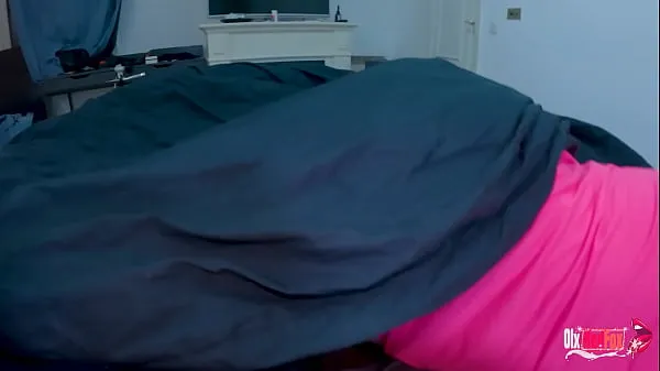 Посмотреть всего видео: Мачеха и пасынок делят постель - Мачеха просыпается, когда пасынок мастурбирует - POV, MILF, Family Sex