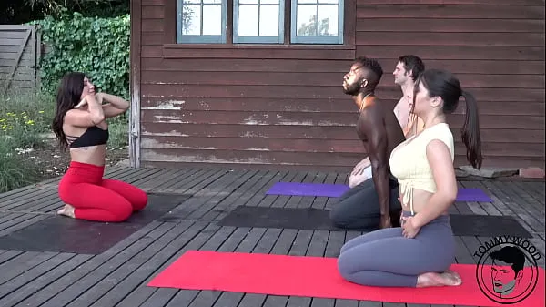 Se totalt BBC Yoga Foursome Real Couple Swap videoer