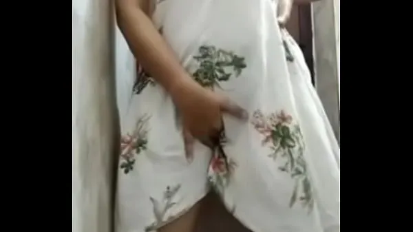 Bekijk in totaal Hot stepsister mastrubating in bathroom part one video's