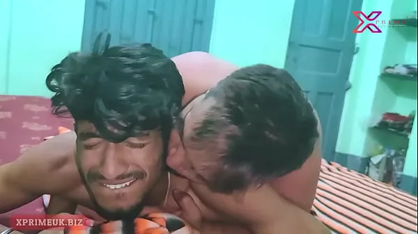 Pozrite si celkovo indian gay sex videí