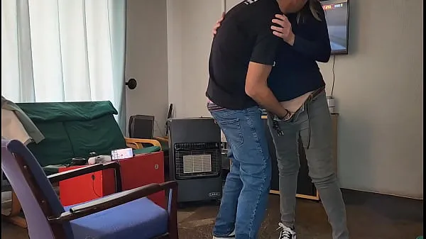 Összesen Fucking my neighbors wife standing missionary while he is in the bathroom videó
