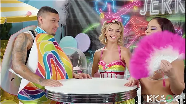 Pozrite si celkovo Jerkaoke- Petite Blonde Chloe Temple Invites You To The Candy Shop - Are You Coming videí
